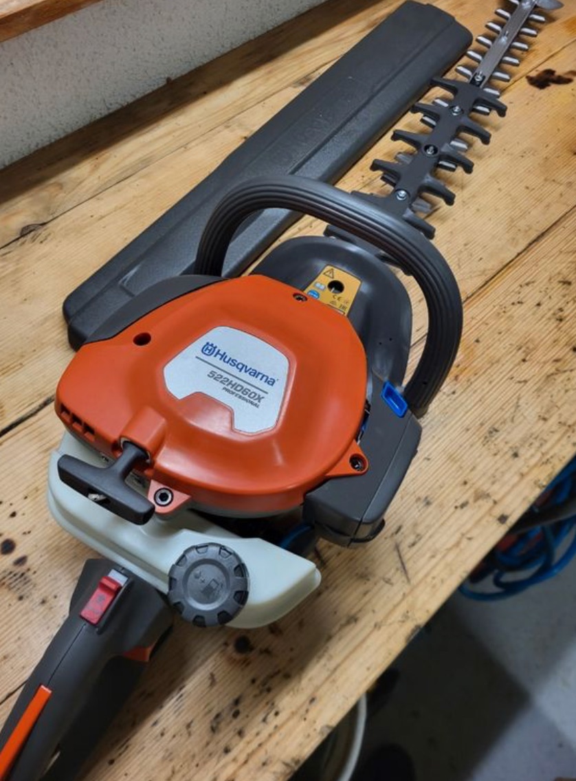 Taille-haie thermique Husqvarna
